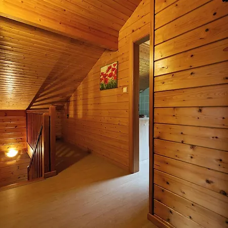 Chaleureux Avec Terrasse, Proche Foret Et Sentier, A 15 Km Des Stations De De Gerardmer - Fr-1-589-247 Vagney